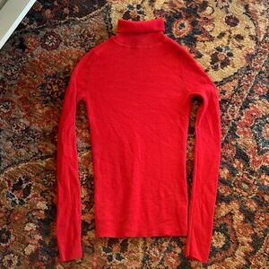 Uniqlo 100% Wool Red Turtleneck Sweater